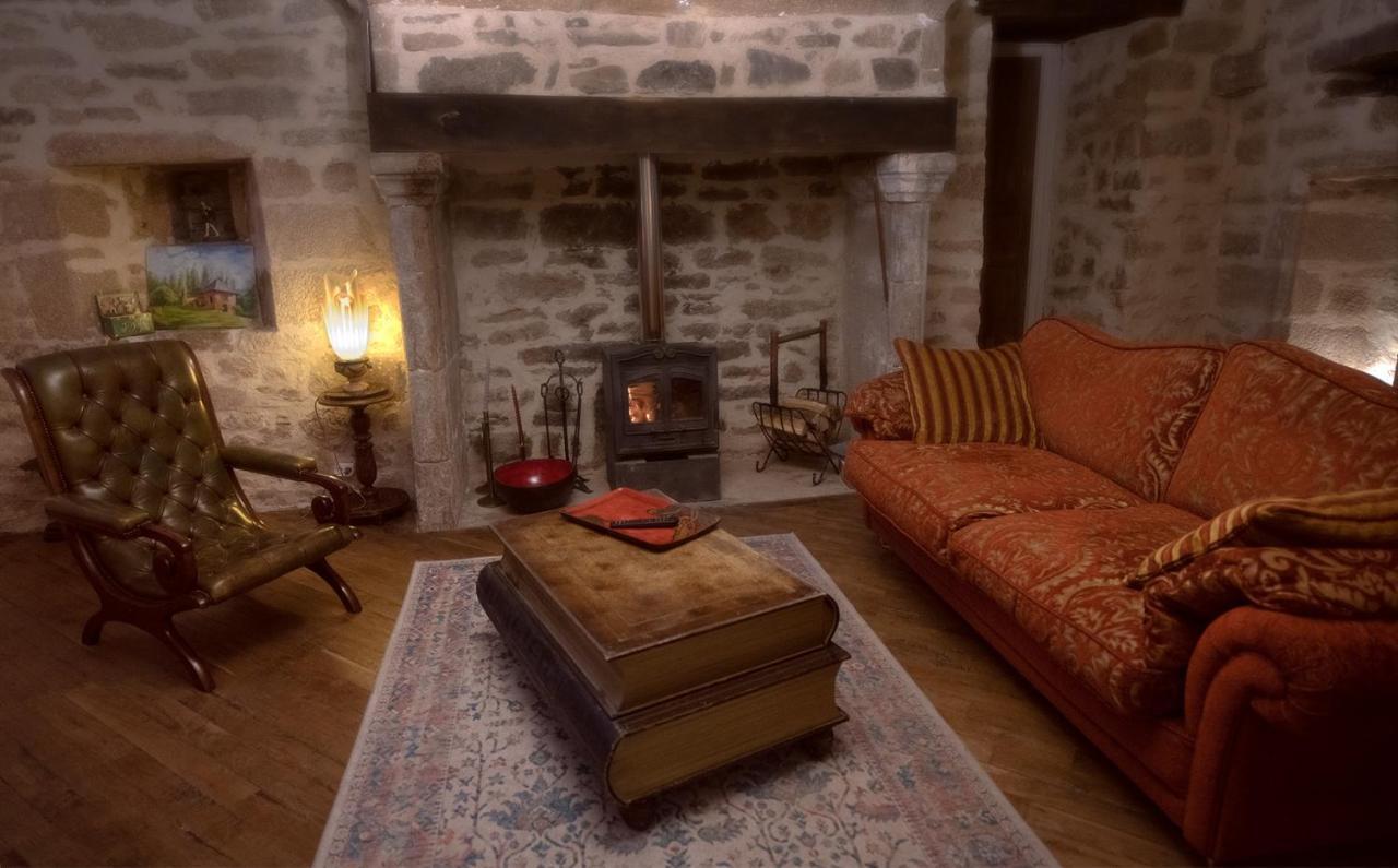 Bed and Breakfast Pat A Touille Treignac Экстерьер фото