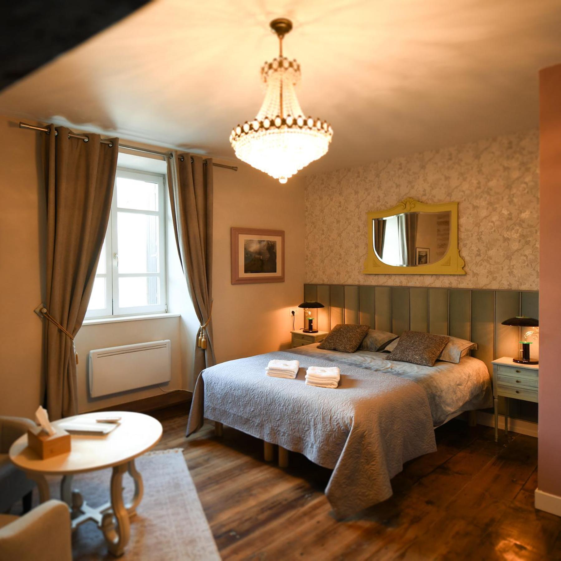 Bed and Breakfast Pat A Touille Treignac Экстерьер фото